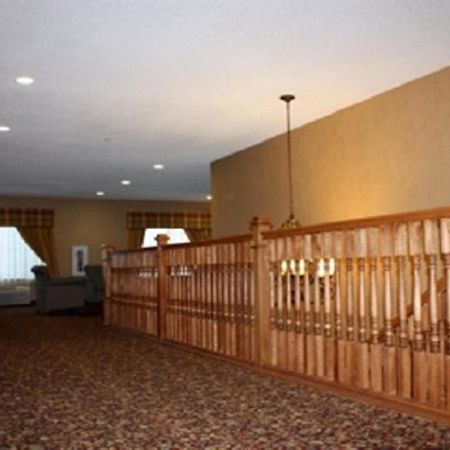 Town & Country Inn And Suites Quincy Exterior photo
