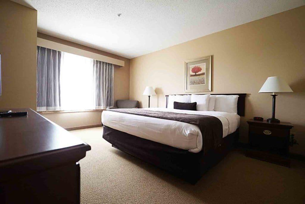 Town & Country Inn And Suites Quincy Exterior photo